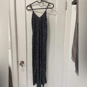 Old Navy, XS sundress, black and white print, cross-cross straps